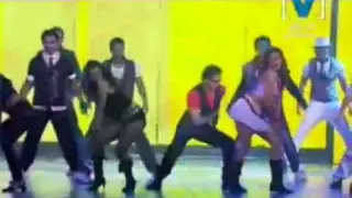 Shahrukh Khan performing Criminal ( From Ra.One)