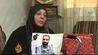 Palestinian prisoner ends hunger strike