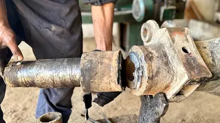 How to Fixed A Broken Truck Rear Wheel Axle Housing || Amazing Complete Process