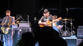 Neil Young Jones Beach 7/21/15 From Hank To Hendrix
