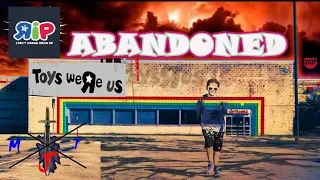 ABANDONED Toys R Us - With Toys Left Behind! (End of An Era) MinetheJ Kid Gamer Visits and Explores