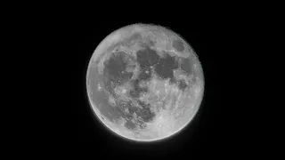 How the Moon Looks with Apexel 10x-300x Zoom Mobile Lens?