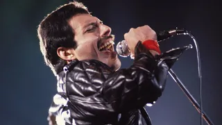 24. We Are The Champions (Queen - Live In Inglewood: 7/12/1980)