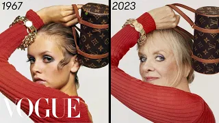 '60s Supermodel Twiggy Recreates a Classic Photo - 56 Years Later