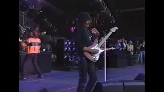 Richie Sambora (Bon Jovi) Dry County Guitar Solo (Wembley 1995) - 4K REMASTERED