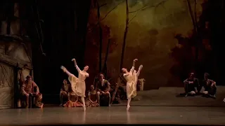 GISELLE - Pas Paysant Duet (Yasmine Naghdi & Francesca Hayward - Royal Ballet)