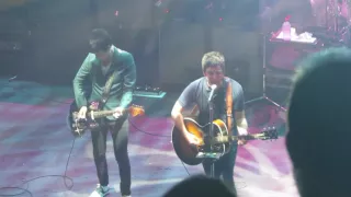 Noel Gallagher & Johnny Marr playing Champagne Supernova 6th September 2016