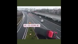 Driver Misses Exit, Causes Major Highway Accident (Credit: DashCamOfficials)