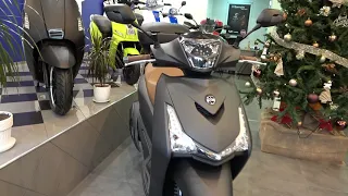 SYM HD300 scooter - walk around video