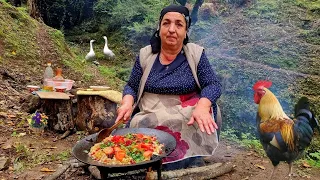 İn the Village Granny Cooked Meat  with Vegetables