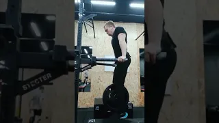 10 ОТЖИМАНИЙ НА БРУСЬЯХ +100КГ | 10 DIPS +100KG