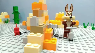 Lego Roadrunner vs. Coyote - Looney Tunes