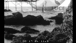 Ortona, (Abruzzo). La pesca col trabocco "Lu pescatore" cori di Ortona. Musica maestro albanese