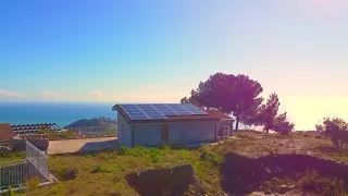 Villa with sea view, garden and pool