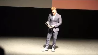 Ewan Mc Gregor receives the Protagonist Award at Los Cabos International Film Festival