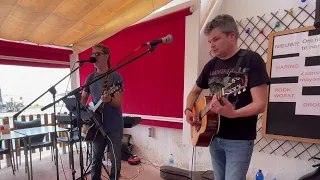 Present Tense - Pearl Jam - performed Live by Deivid Waits and Hans Dekker