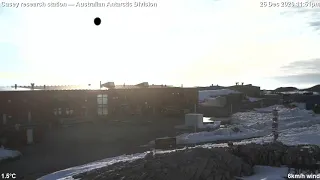 2020-12-28 Casey Station Antarctica [Timelapse] 02:17:30 UTC