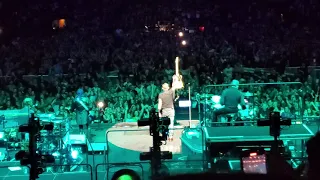 BRUCE SPRINGSTEEN - BACKSTREETS - 4/1/2023 MADISON SQUARE GARDEN NYC MSG - PARTIAL CLIP