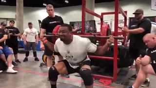 Larry Wheels 4th Event 510lb 230kg Squat