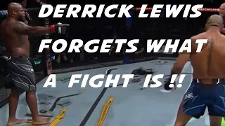 DERRICK LEWIS FORGETS WHAT A FIGHT IS! [#shorts]