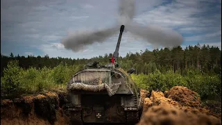 PzH2000 Armored (Pantserhouwitsers) Hit Russian Tank War Ukraine 2022