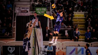 Crazy Volleyball Spikes by Ran Takahashi 髙橋 藍