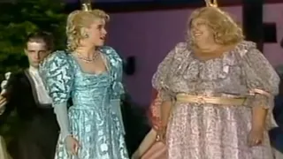 Iveta Bartošová & Helena Růžičková | Rozvíjej se poupátko | 1989 | TV