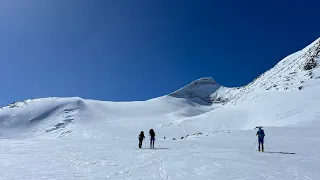 Topptur i Breheimen: Tverrådalskyrkja 2088 moh. frå Sota Sæter