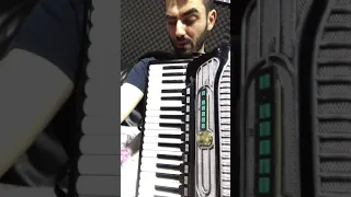 Tutorial formula acompaniament sârbă acordeon