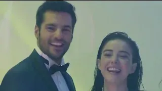 Scatti romantici della coppia Serkan Çayoğlu e Özge Gürel!#özgegürel #serkançayoğlu