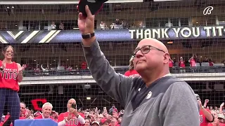 Terry Francona gives a curtain call as Cleveland fans applaud at Progressive Field