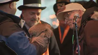 Woodstock Willie predicts early spring on Groundhog Day