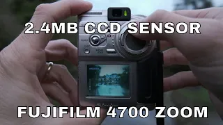 Fujifilm 4700 Zoom - A 2.4mb 'Super' CCD Sensor Camera from the Year 2000