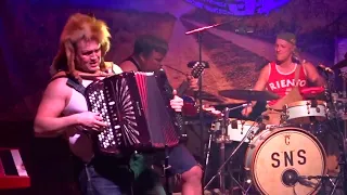 Steve 'n' Seagulls - Carry On Wayward Son (2.2.2023 in Tavastia, Helsinki)