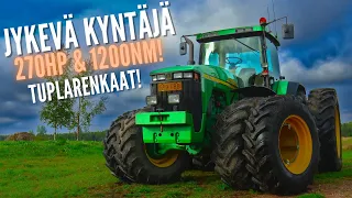 Koeajossa  tehokas John Deere 8410