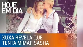 Xuxa confessa que tenta mimar Sasha a qualquer custo