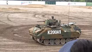 160910 DX KOREA 2016 K200A1 + K21 장갑차