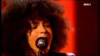 Esperanza Spalding - I know You know (Live) - Nobel concert(2).mp4