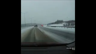 Зима уже на пятки наступает. Сергей Гвоздика (название песни)