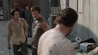 The Walking Dead: Rick se entera de la muerte de Lori (Español Latino)