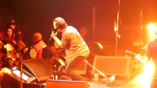 Pearl Jam - Leash + Throw Your Hatred Down - Live @ Wells Fargo Philadelphia, PA 4.29.16  HD SBD