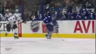 Raymond 2-1 Goal - Sharks vs Maple Leafs (Dec 3, 2013)