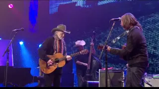 Willie Nelson & Lukas Nelson - Just Breathe (Live at Farm Aid 2013)