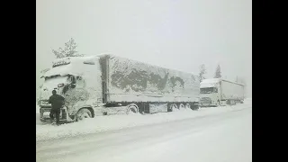 Последствия сильного бурана с морозом за - 30 С  в Северном Казахстане