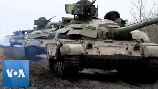 Ukraine Forces Rehearse Repelling Tank Attack Near Crimea