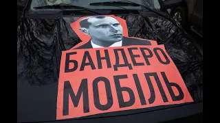 💣Порошенко передав ЗСУ та теробороні 450 бронежилетів, вантажівки та «бандеромобілі»