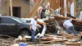 VOA News Rebuilding in Moore After Deadly Tornado Video