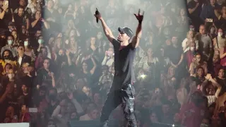 Enrique Iglesias in Chicago - El Perdón and Bailando