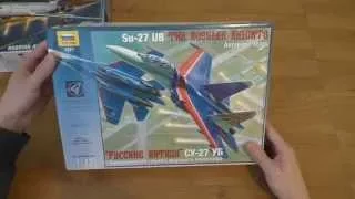 Распаковка пластиковой сборной модели Су-27 УБ "Русские витязи" (Звезда)
