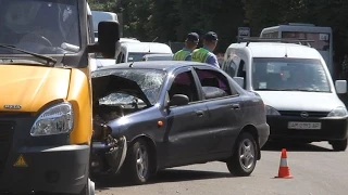 В Житомире «Ланос» въехал в маршрутку: есть пострадавшие - Житомир.info